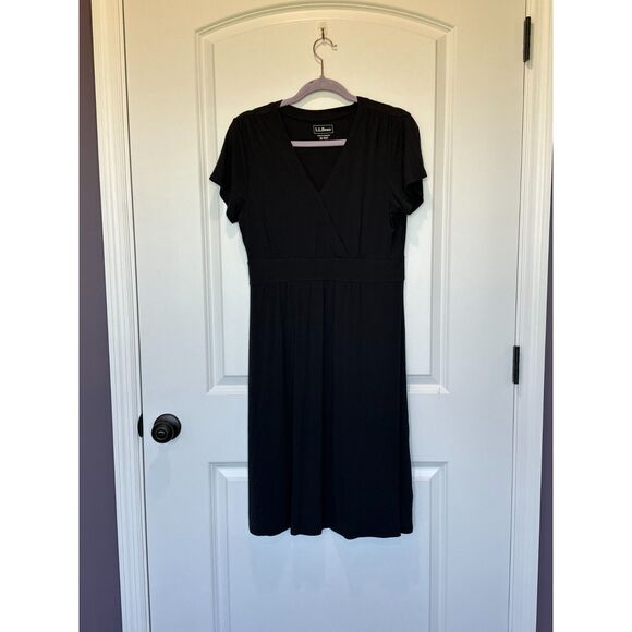 L.L. Bean Faux Wrap Black Short Sleeve Dress Size Medium Petite - Picture 1 of 6